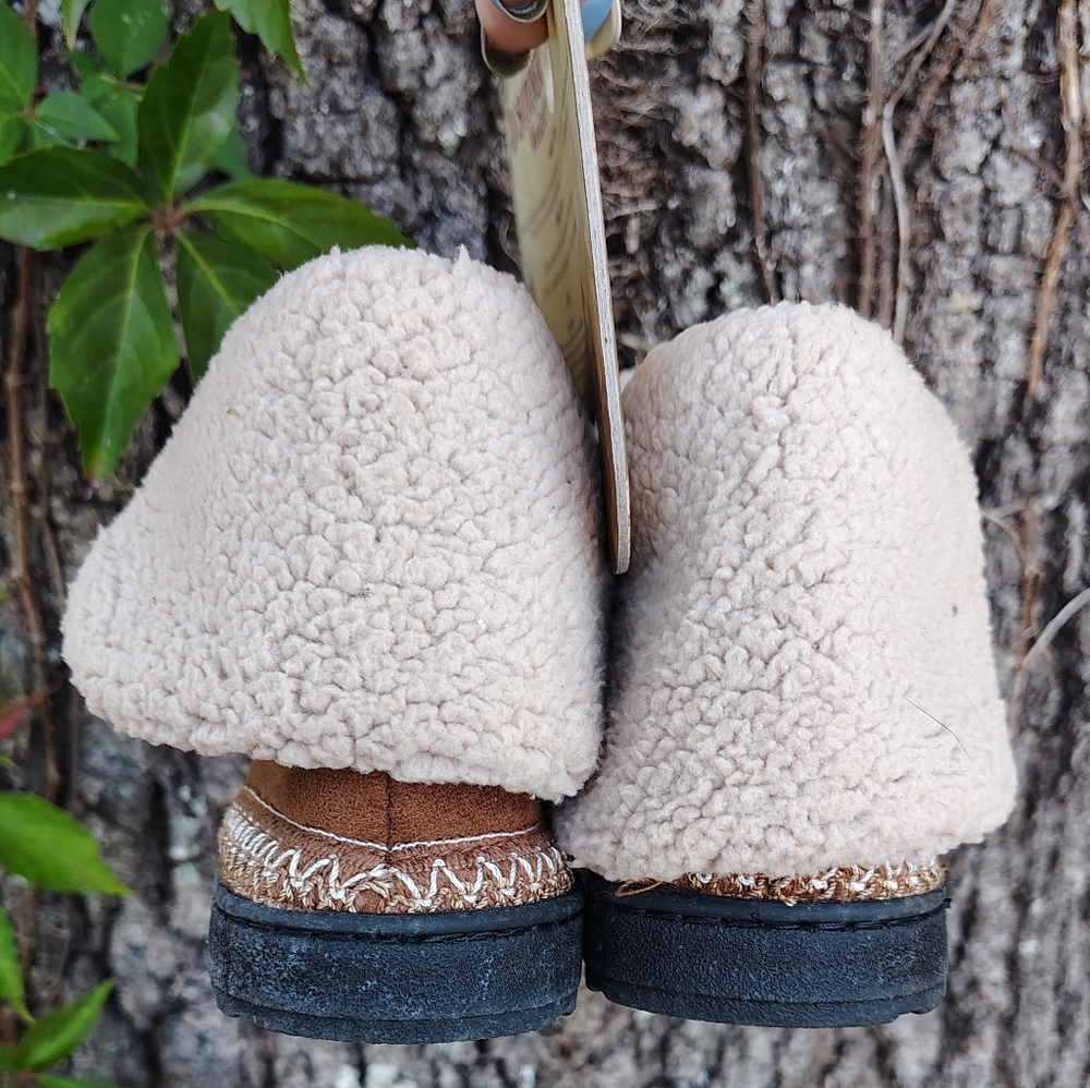 IDOTONER WOODLANDS SZ 8 1/2 -9 WOODLANDS HARD BOTTOM FLEECE LINED SLIPPERS NEW - Picture 3 of 5